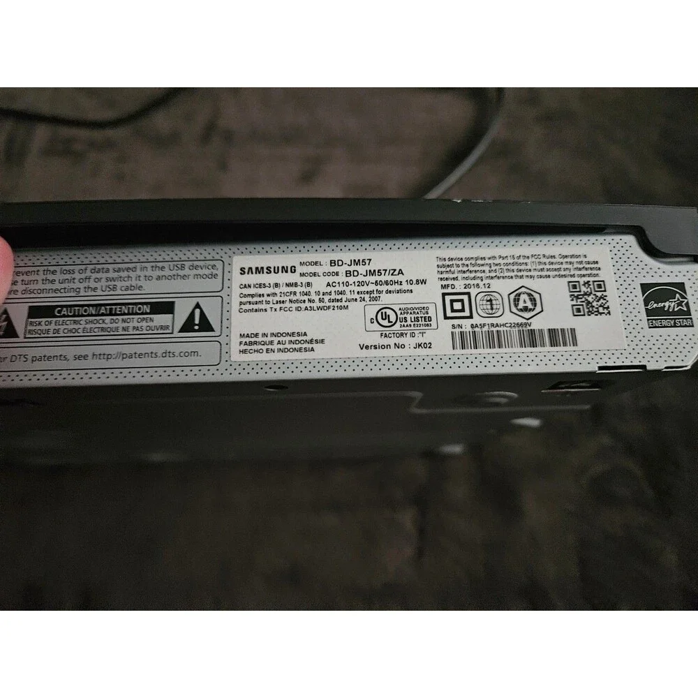 Samsung BD-JM57 Smart Curved Blu-ray DVD Player Wi-Fi Streaming HDMI No Remote